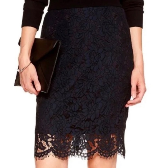 Banana Republic Blue Black Lace Skirt - Picture 2 of 9